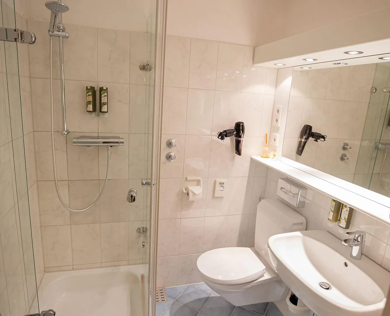Hotel Azenberg Stuttgart 4*,  Germany